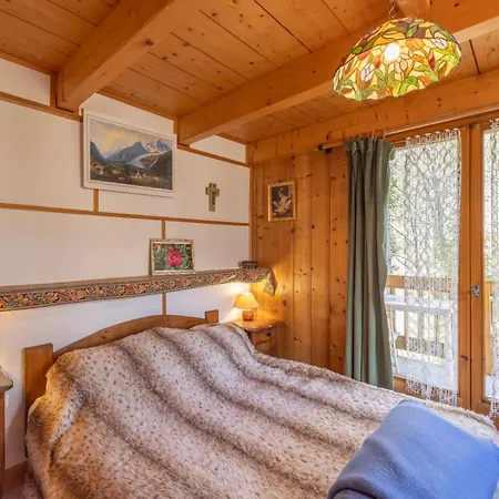 Les Roses 2 Les Houches